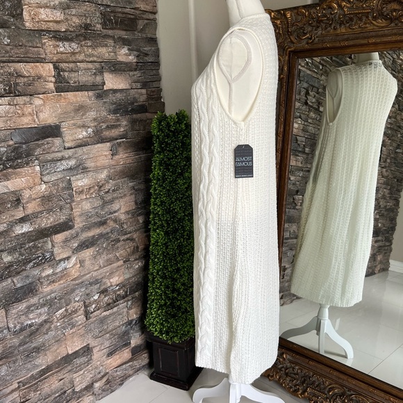 Almost Famous White Faux Floral Accent - Picture 4 of 11